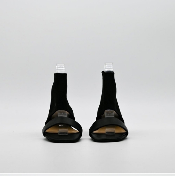 Nic & Zoe Black Sandal - Picture 5 of 8